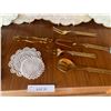 Image 2 : shell scalloped place mats (5) Gold serving utensils with holder, doilies, Gold table cloth
