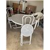 Image 3 : Metal 40" metal patio table with 3 plastic chairs, 2 folding painted rattan chairs