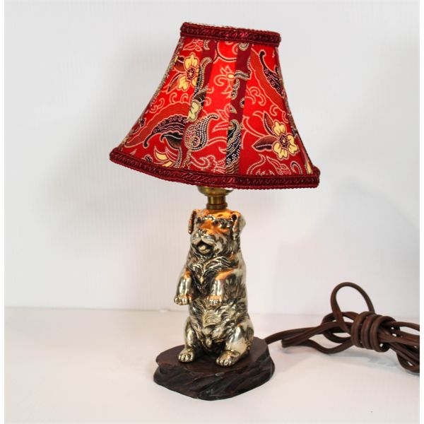 VINTAGE METAL DOG LAMP