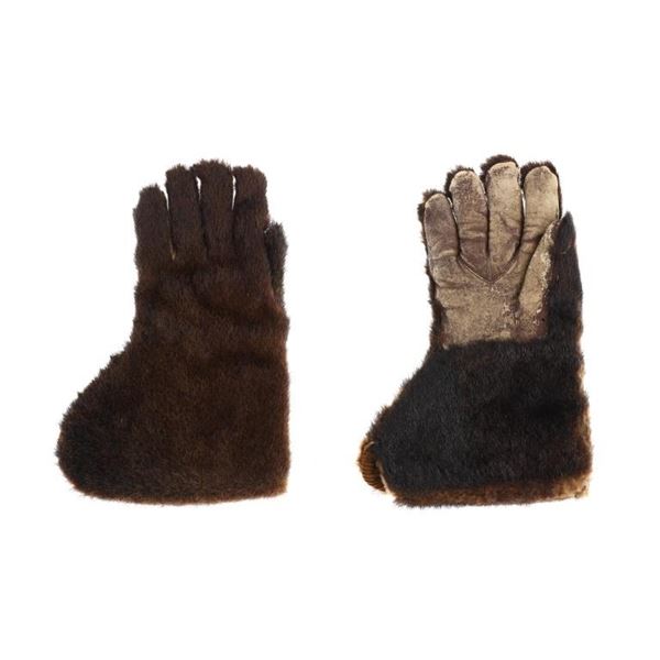 C. 1890-1910 Beaver Stagecoach Gauntlet Gloves