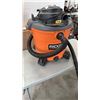 Image 2 : RIDGID 16 GALLON WET/DRY SHOP VAC WORKING