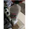 Image 2 : BIN OF SEALED OIL AND TRANSMISSION FLUID