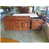 Image 1 : KROEHLER 8 DRAWER DRESSER WITH MATCHING NIGHTSTAND