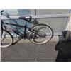 Image 2 : BLACK NISHIKI BIKE