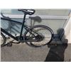 Image 2 : BLACK SPECIALIZED BIKE