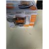 Image 2 : AS NEW BABY BREZZA BABY FOOD MAKER COMPLETE TESTED AND WORKING - RETAIL $149