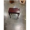 Image 1 : MOHAGANY SIDE TABLE