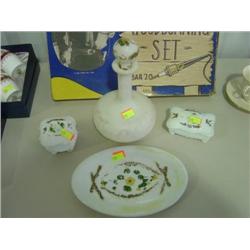 LOT OF 4 MILK GLASS DRESSER SET; DRESSER TRAY; BOTTLE (STOPPER HAS CHIPS INSIDE); 2-RING BOXES (1 HA