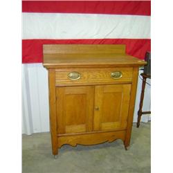 OAK WASH STAND SINGLE DRAWER W/ WOODEN PINS-OVER 2 DOORS; AGE CRACK IN DOOR PANEL; 28 1/2 X 16 X 33 