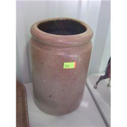 1 GALLON CROCK; NORMAL MARKS FOUND IN CROCKS