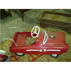 FIREMAN'S PEDAL CAR; NO LADDERS