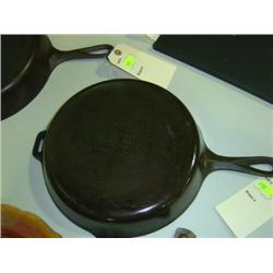 GRISWALD #8 SKILLET WITH SMALL LOGO