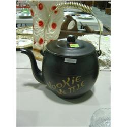 MCCOY COOKIE KETTLE COOKIE JAR