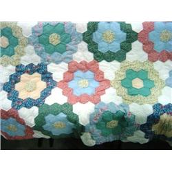 FLORAL PATTERN QUILT