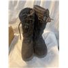 Image 2 : Cougar boots size 5M