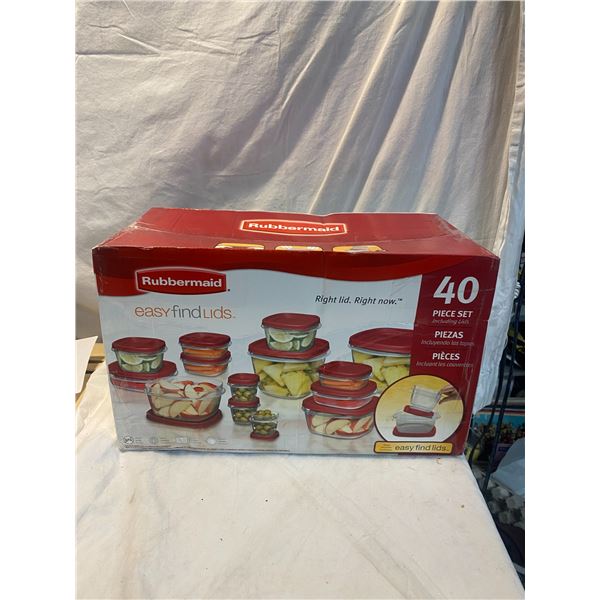 Rubbermaid containers