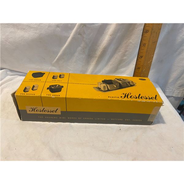 Androck plastic hostess set