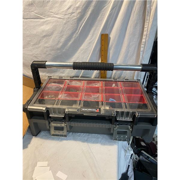 Benchmark case and contents