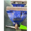 Image 4 : 1 ton vice