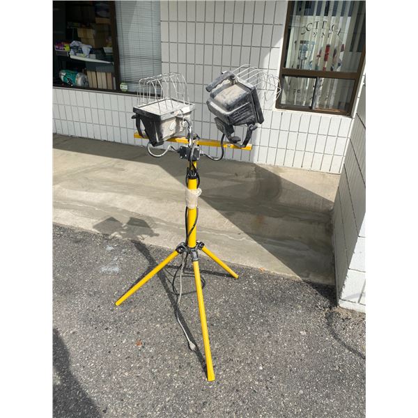 Work lights on stand