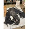 Image 1 : Boots size 7 ish