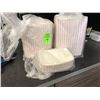 Image 1 : Disposable containers