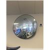 Image 1 : Security mirror