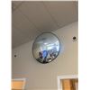Image 1 : Security mirror
