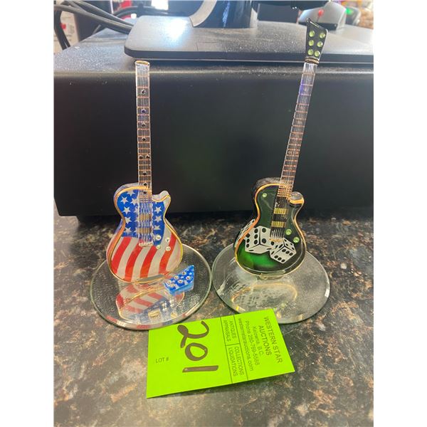 Decor guitars one needs repair