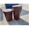 Image 1 : 3 garbage cans with lids