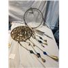 Image 1 : Dream catcher and wind chime