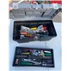 Image 1 : Toolbox and contents