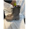 Image 1 : Size 7 boots