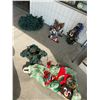Image 1 : Christmas items
