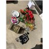 Image 1 : Assorted home decor etc