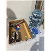 Image 1 : Robot and toy guns