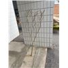 Image 1 : Decor tree