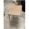 Image 1 : Folding table