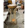 Image 1 : Plant stand