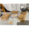 Image 1 : Wood wagons and blocks
