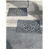 Image 1 : Two mats