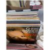 Image 8 : Records