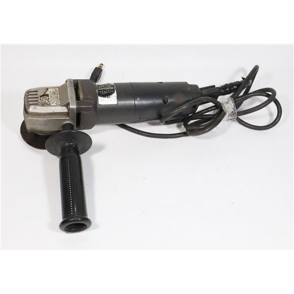 BLACK & DECKER ANGLE GRINDER