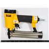 Image 1 : POWER FIST AIR BRAD NAILER