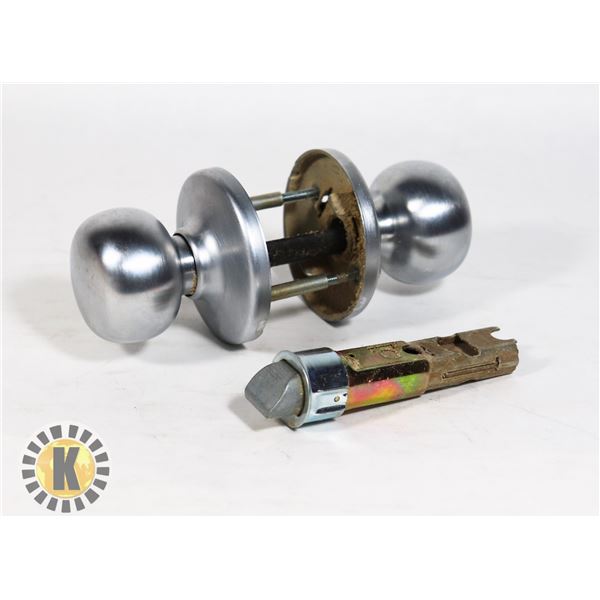 STEEL COLOUR PASSAGEWAY DOOR HANDLE SET