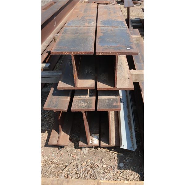LARGE GROUP OF INDUSTRIAL STEEL BEAMS