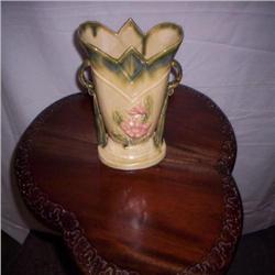 8 1/2" Hull vase