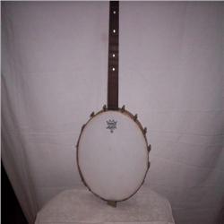 4 string Banjo Remo Weatherking with soft case