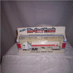 Ertl diecast truck
