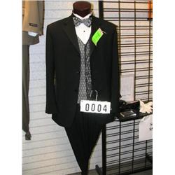 3/4 TORSO MANEQUIN W/STAND AND TALLIAUOMO TUXEDO SUIT